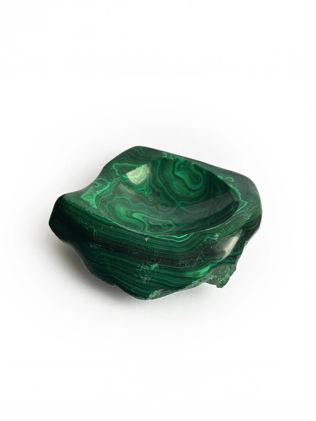 Bowl in solid Malachite